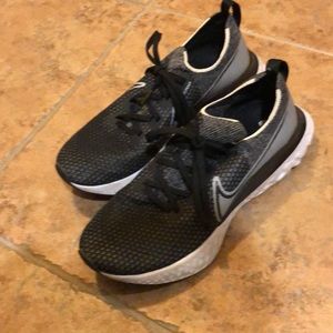 Nike React Infinity - Size 11